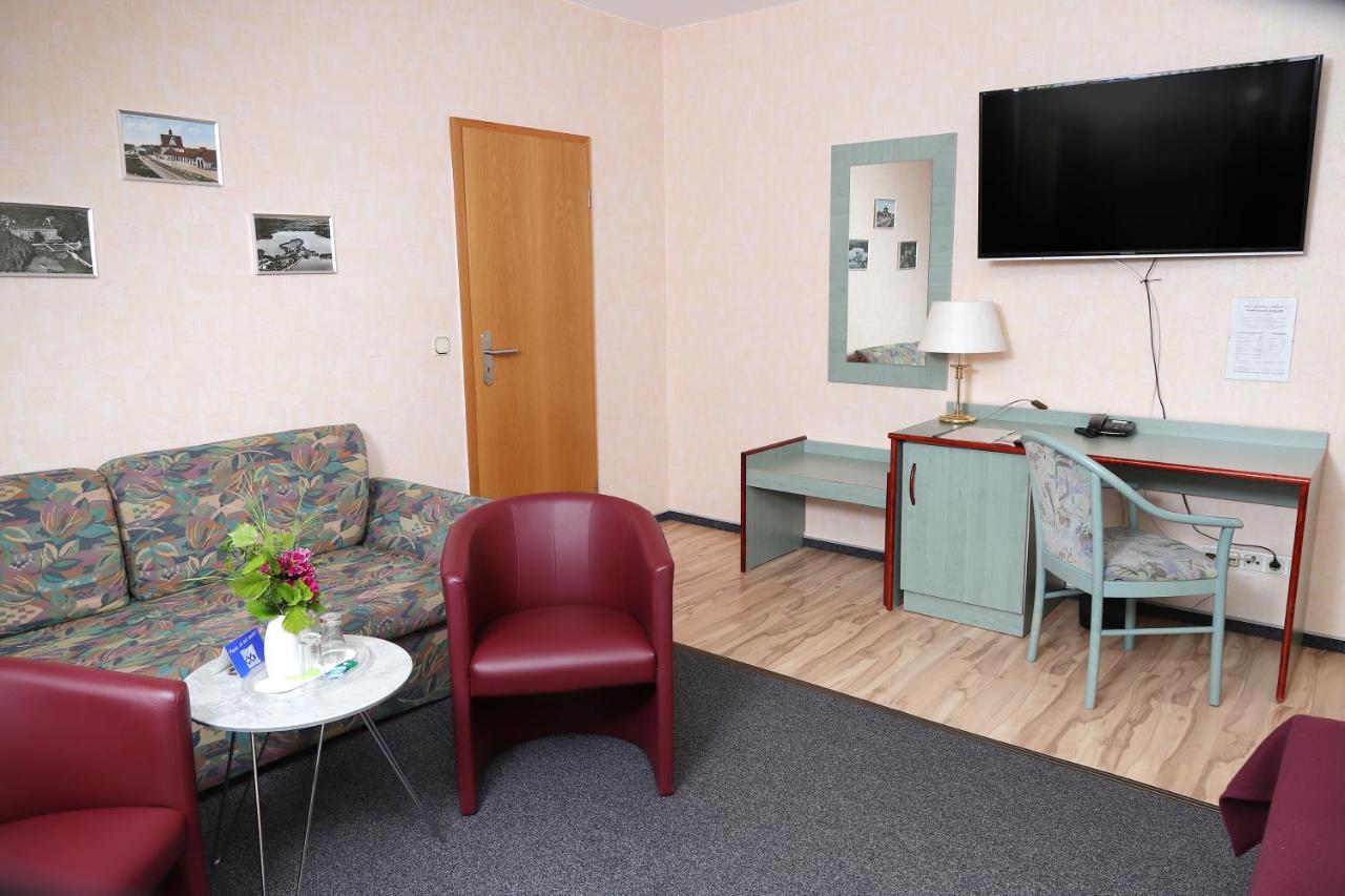 Hotel "Am Werl" Bad Saarow Exteriör bild