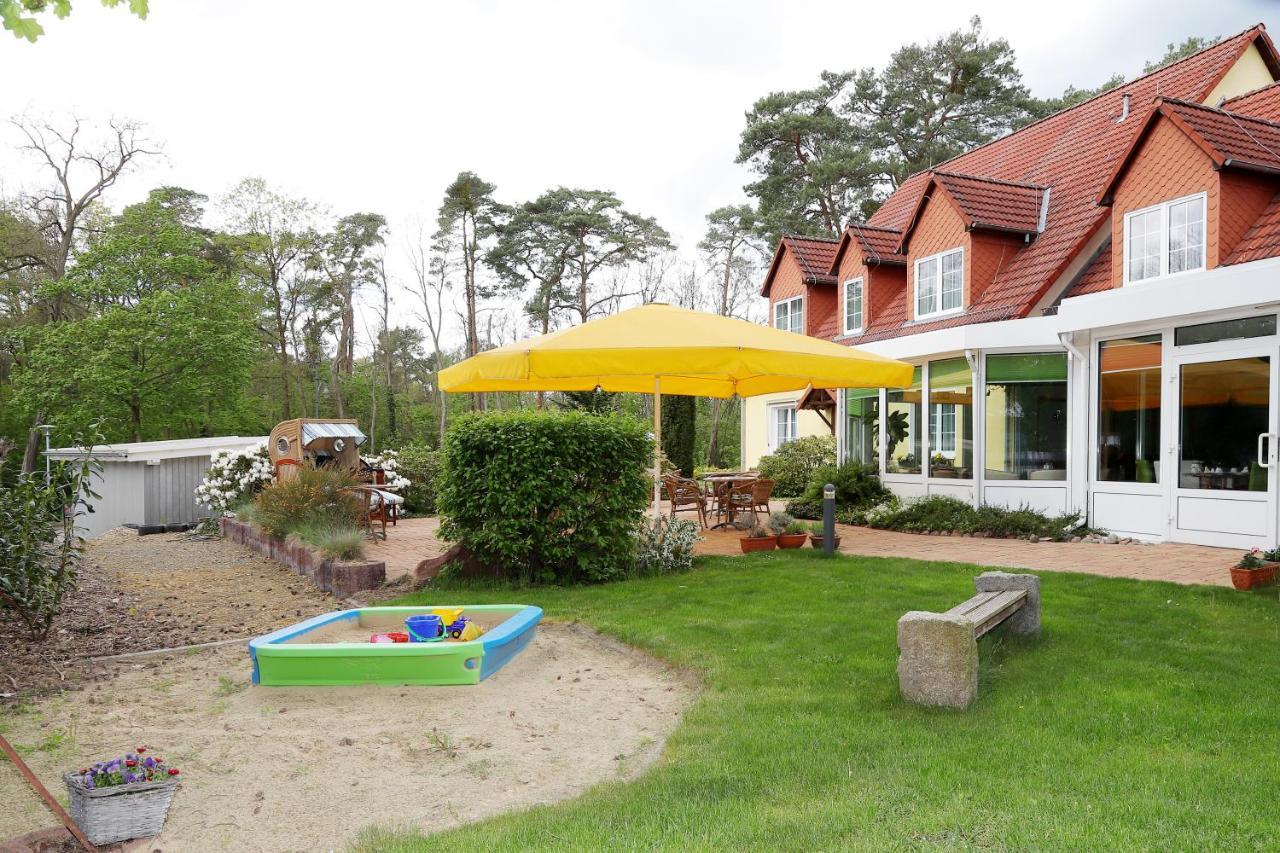 Hotel "Am Werl" Bad Saarow Exteriör bild
