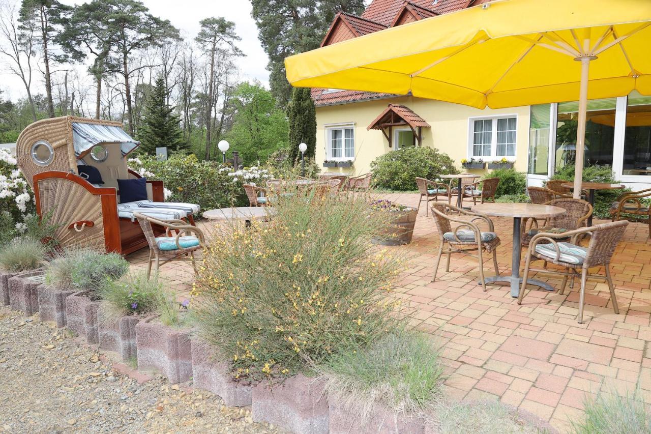 Hotel "Am Werl" Bad Saarow Exteriör bild
