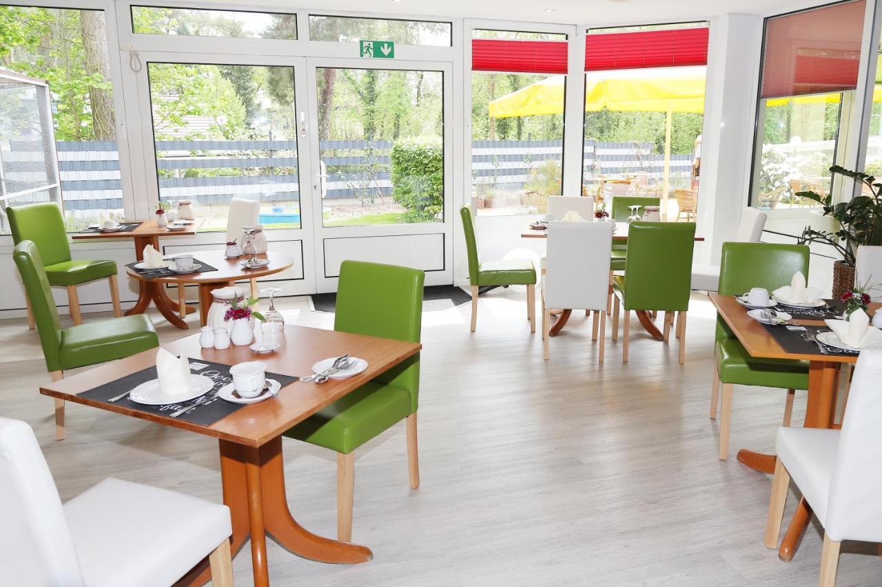 Hotel "Am Werl" Bad Saarow Exteriör bild