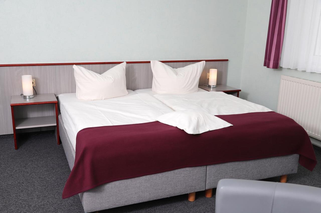 Hotel "Am Werl" Bad Saarow Exteriör bild