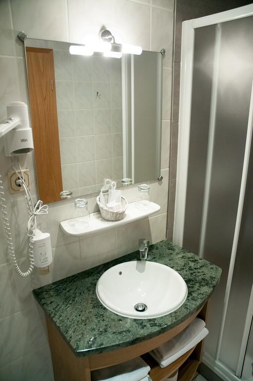 Hotel "Am Werl" Bad Saarow Exteriör bild